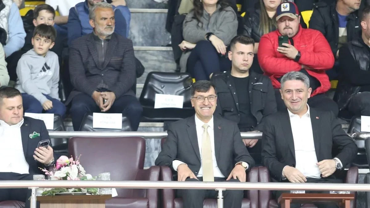 Kütahya Belediyespor’a Play-Off Yarı Finalinde Başkan Kahveci’den Deplasman Desteği